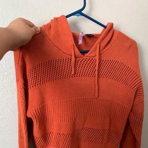 Cute Sweater perfect for fall/winter